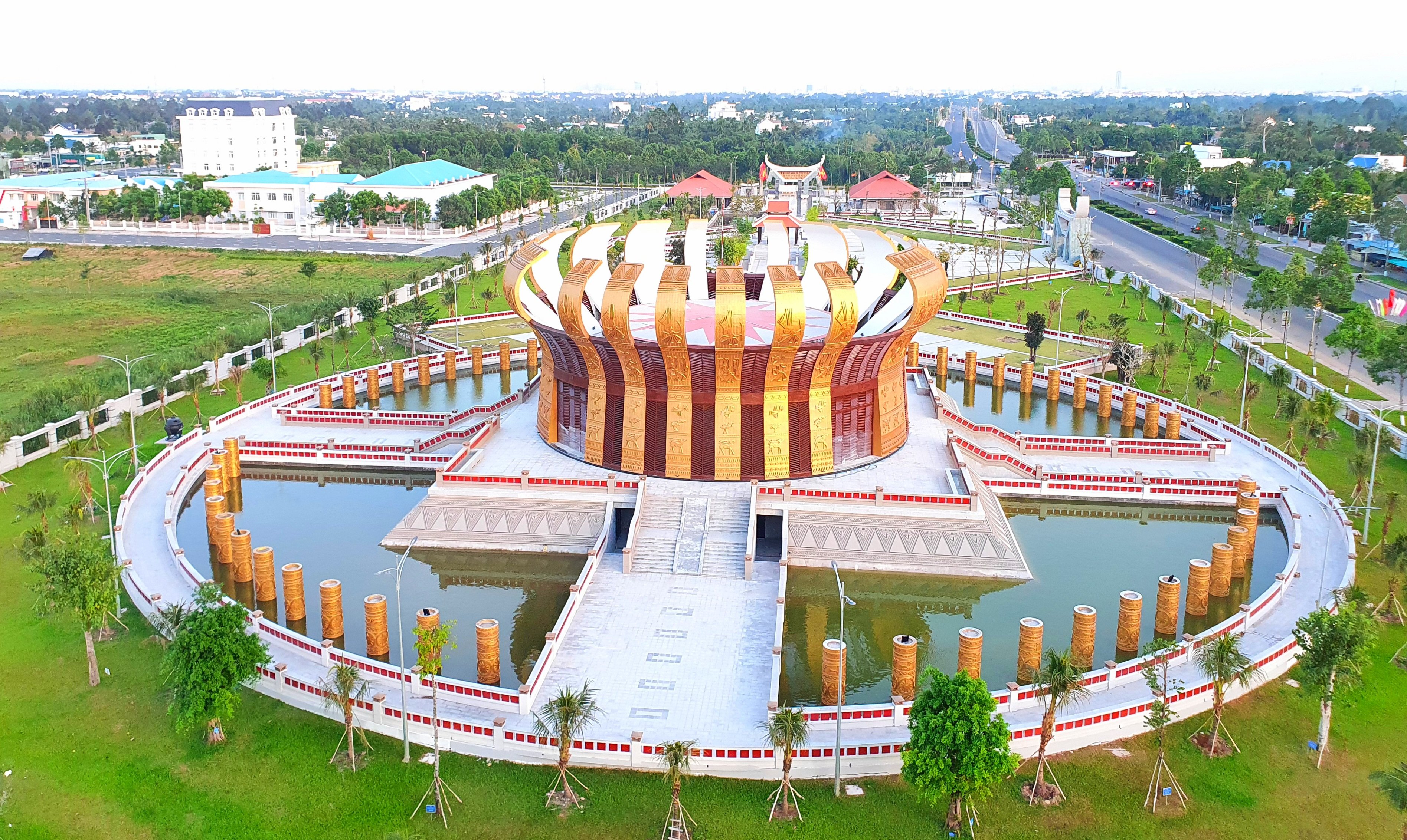 Những điều du khách cần biết khi đến tham quan Đền Thờ Vua Hùng tại TP Cần Thơ