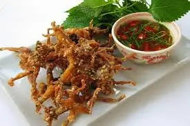 Chế biến khô nhái chiên nước mắm giòn ngon, đậm đà, ăn với cơm hay 